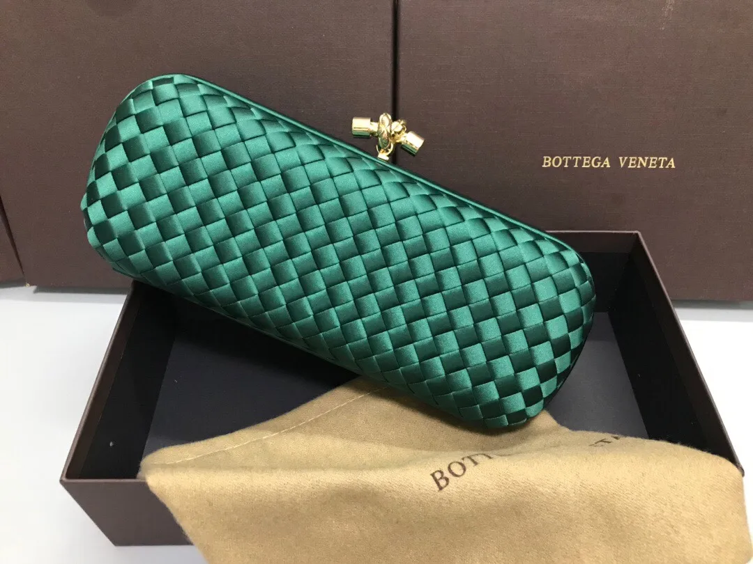 Style No. 8651, upgraded version of full silk evening bag inside and outside~~~INTRECCIATO woven IMPERO STRETCH KNOT clutch bag, hand-woven silk, smooth satin piping, Intrecciato engraved metal buckle, silk satin lining. Large size: 25cm*10cm*5cm